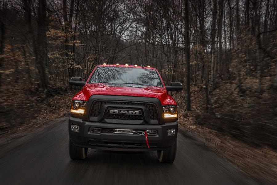  Dodge Ram 2500 Power Wagon Crew Cab 2016 года  (фото 14 из 28)